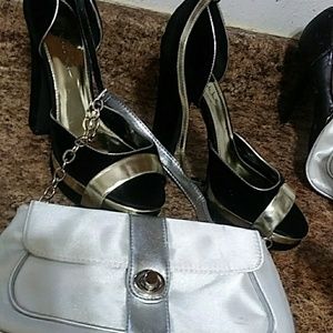 Black gold shoe s lovely